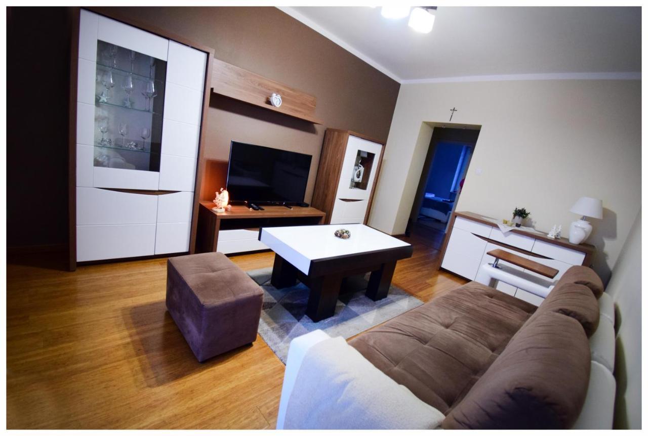 Color 24 Apartament IV Apartment Stalowa Wola Exterior photo